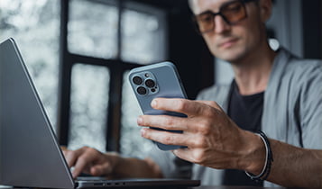 Using an iPhone? Keep an eye out for tax refund scammers